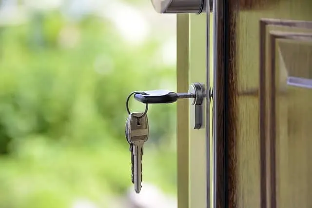 Dos viviendas que se intercambian en una permuta inmobiliaria